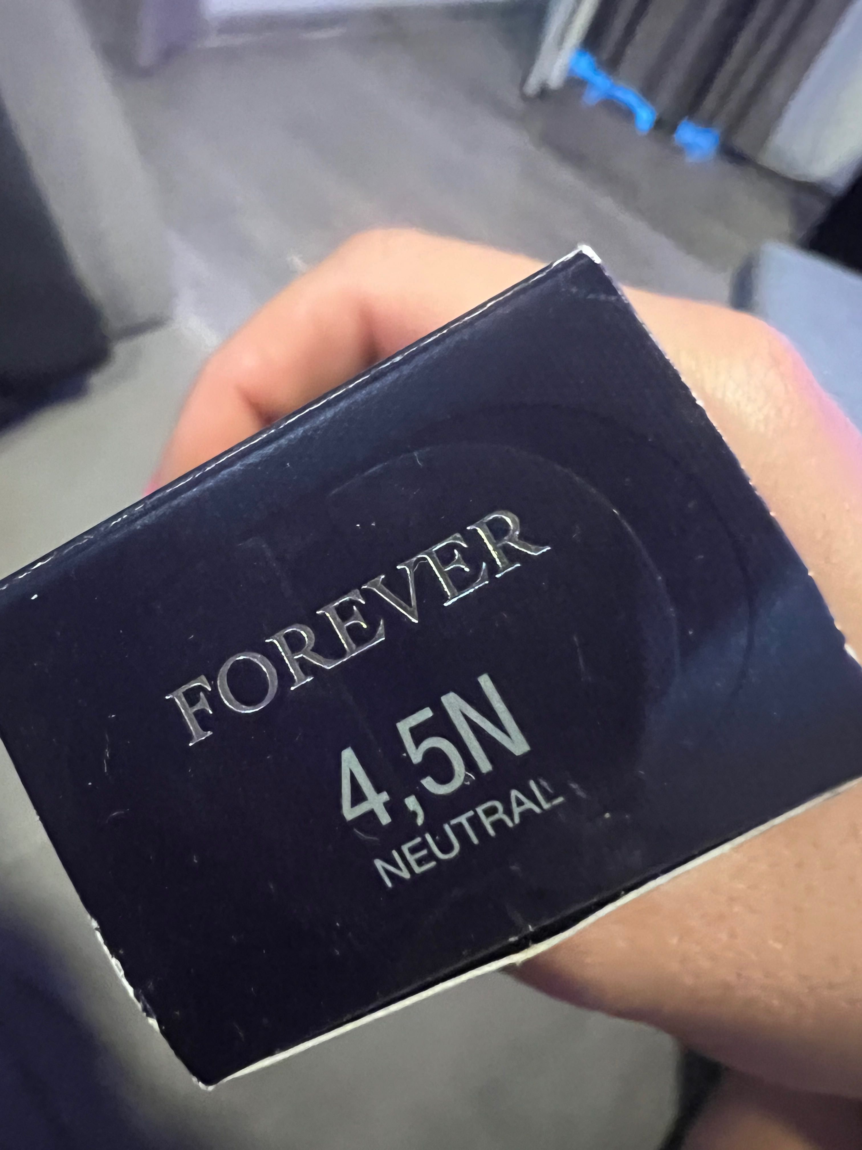 Фон дьо тен Dior Forever