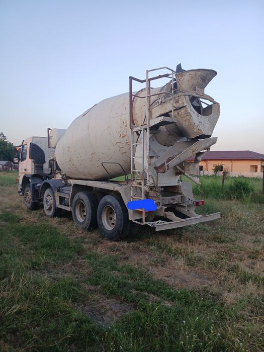 Autobetonieră 8x4 cifa