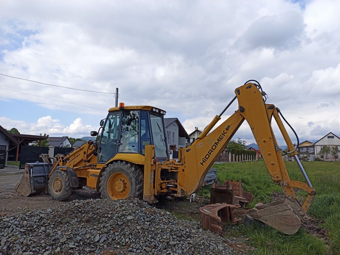 Buldoexcavator hidromek 2007