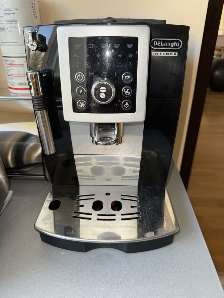 Кафеавтомат Delonghi Intesa