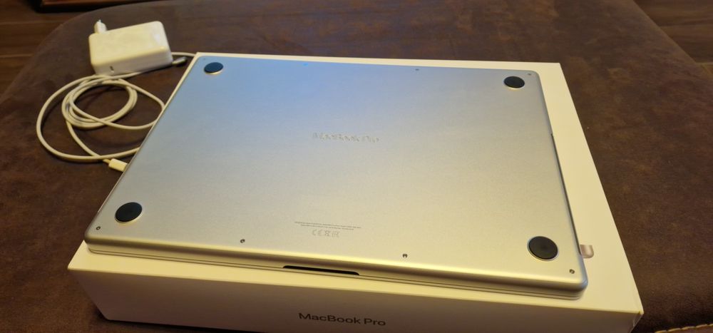 MacBook Pro M1, 16 inch, 32 GB RAM, 512 Storage