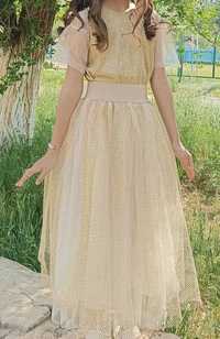 Нарядное платье на10-11 лет