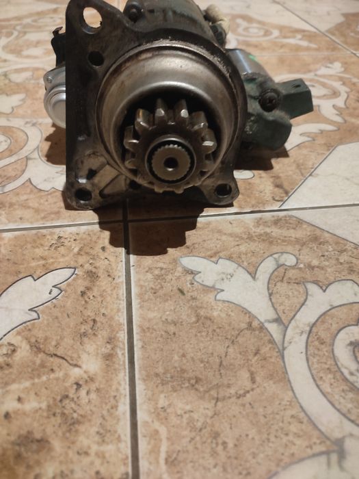 Vând electromotor Volvo euro 6 reconditionat