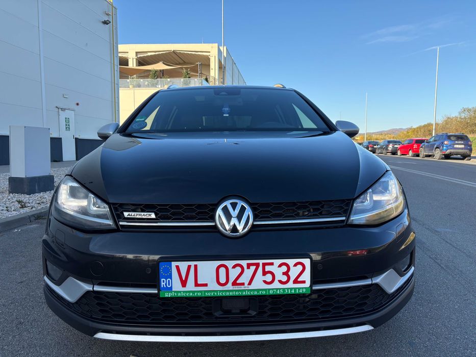 Vw Golf 7 Alltrack 2.0 TDI ACC DSG Panoramic Adaptive LED