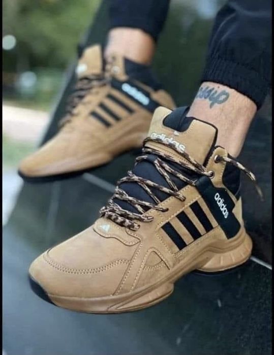 Ghete Adidas noi 40 si 41