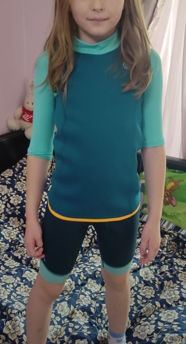 Bluza și pantaloni neopren 1,5 mm Decatlon măr 7-8 ani