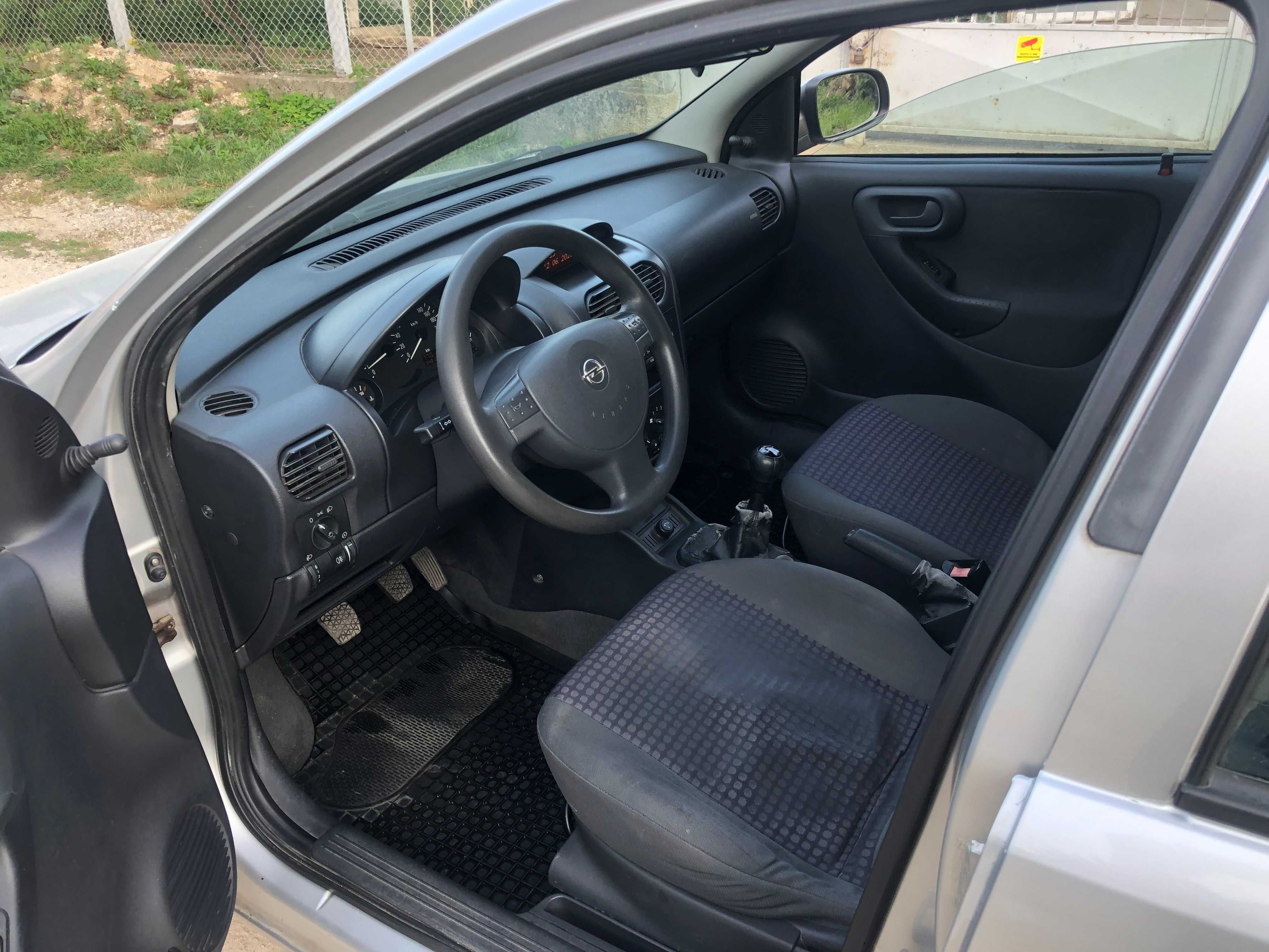 Opel Corsa C 1.2 2002г. Бензин