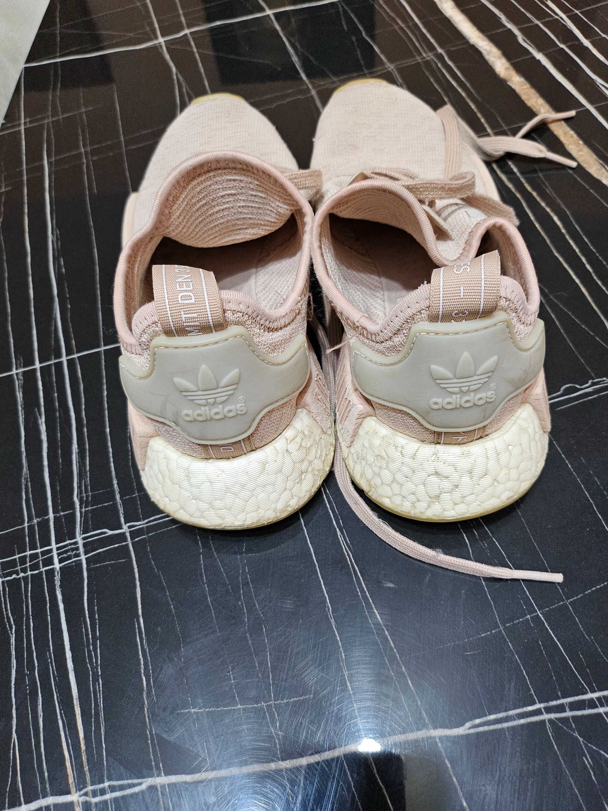 Дамски маратонки adidas 38
