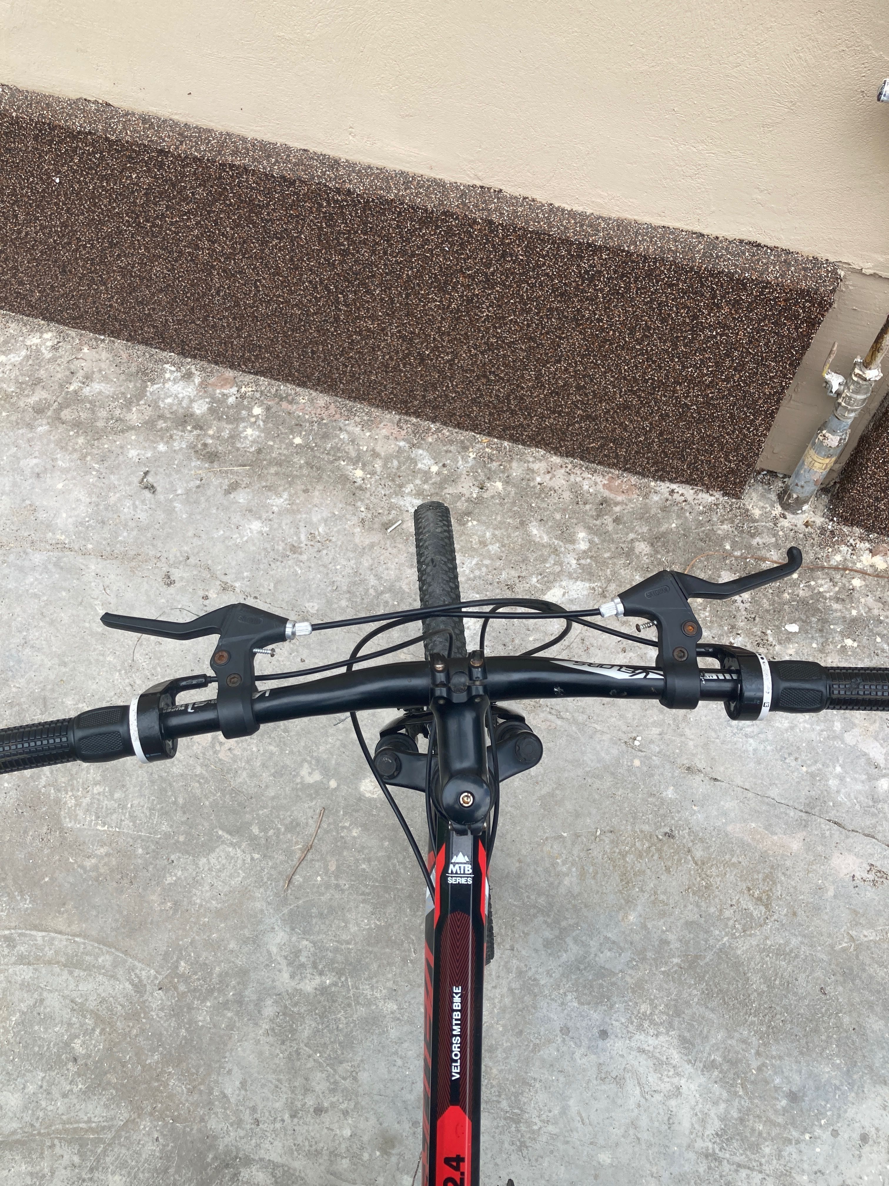 Bicicletă Velors Scorpion 2,4, 25 inc diametrul roților