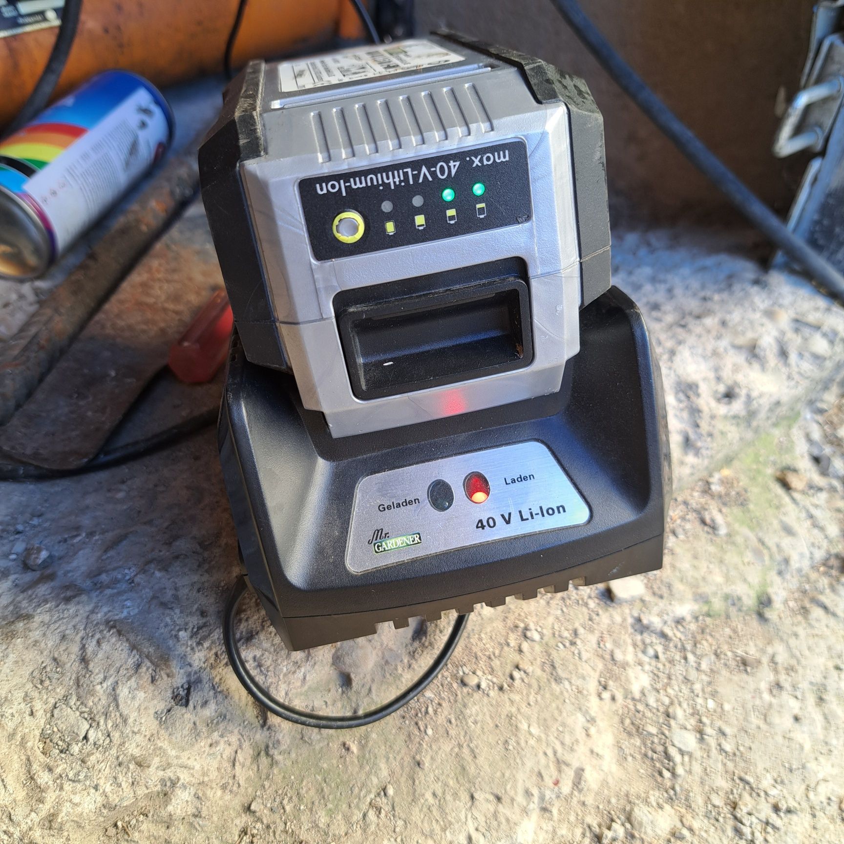 Încărcător Acumulator MGardener 40V