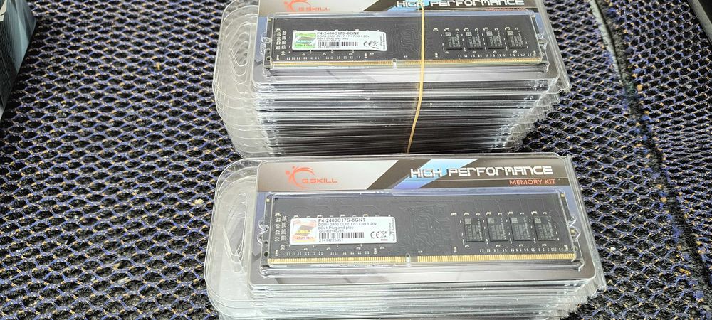 Оперативная память DDR4 -8 гб