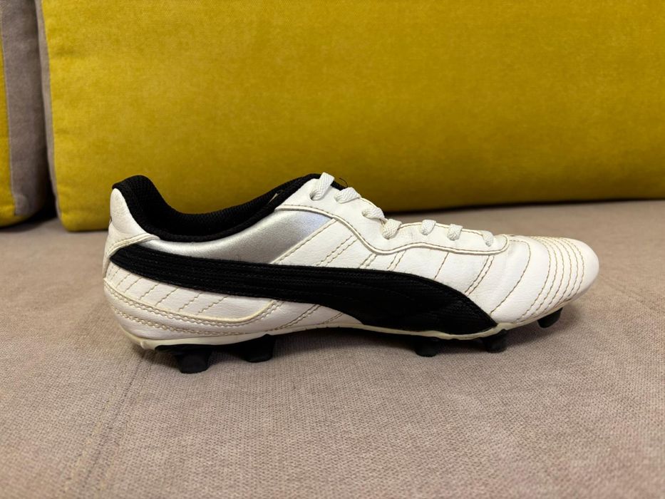 Ghete Fotbal Puma marime 40