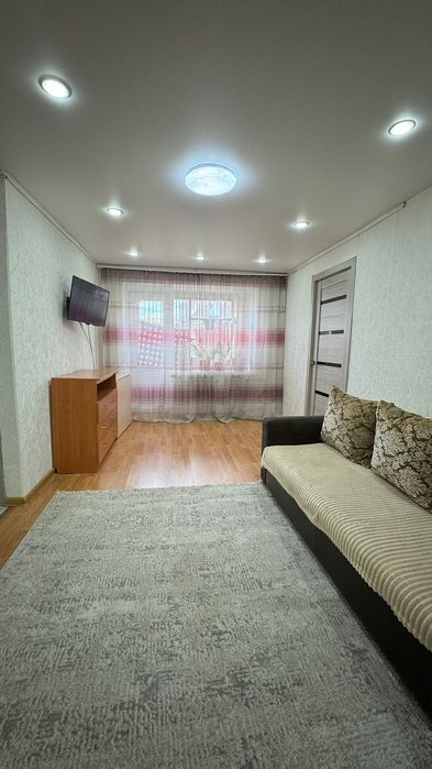 продам 2 комн кв в районе военкомата