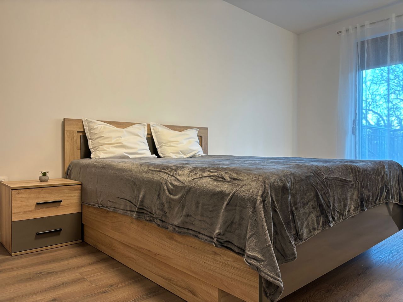 Дава се под наем Двустаен апартамент в Банско - 97 кв.м за 510 € - Снимка #7
