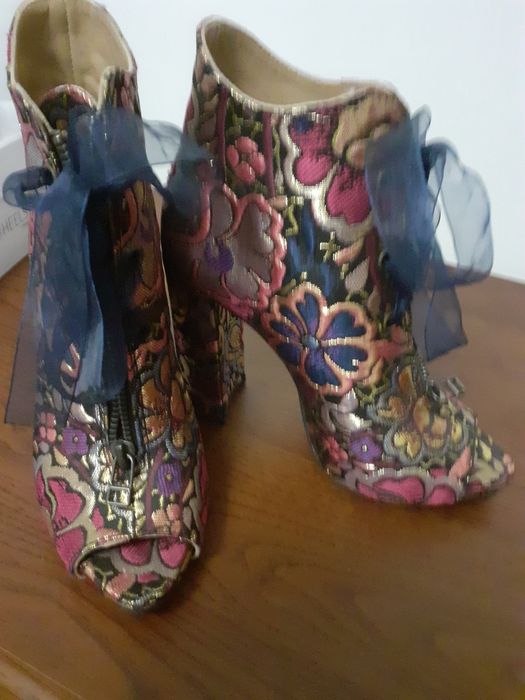 Красиви HEAD HEELS оригинални