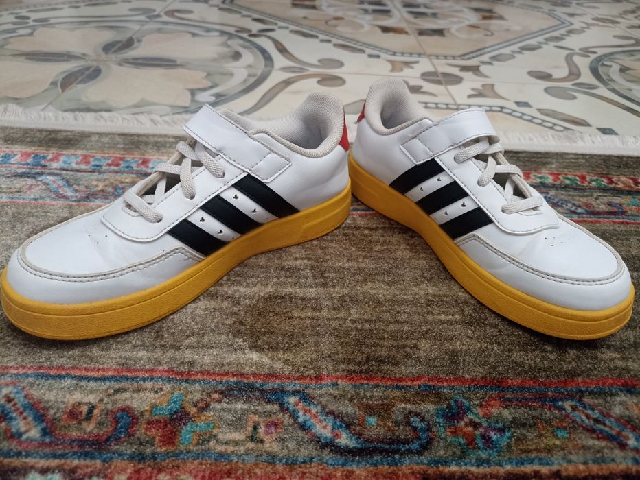 Детские кроссовки фирменный