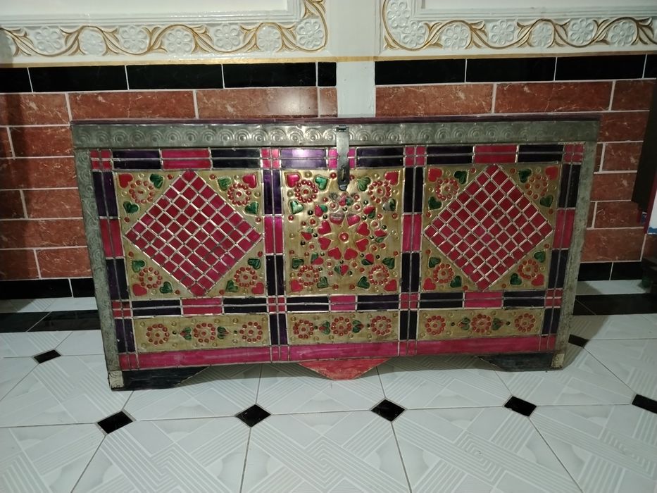 Сандик Сотилади Ку́л иши жуда Яхши холатда 100%