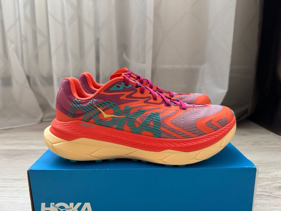 Hoka Tecton X 2 Carbon