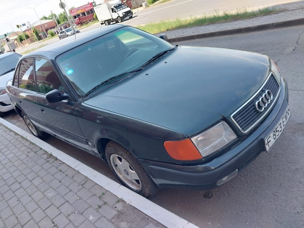 Срочно AUDI 100 сатылады