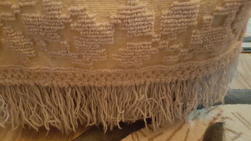 Covertura traditionala din lana pentru fotoliu, tesuta manual (noua)