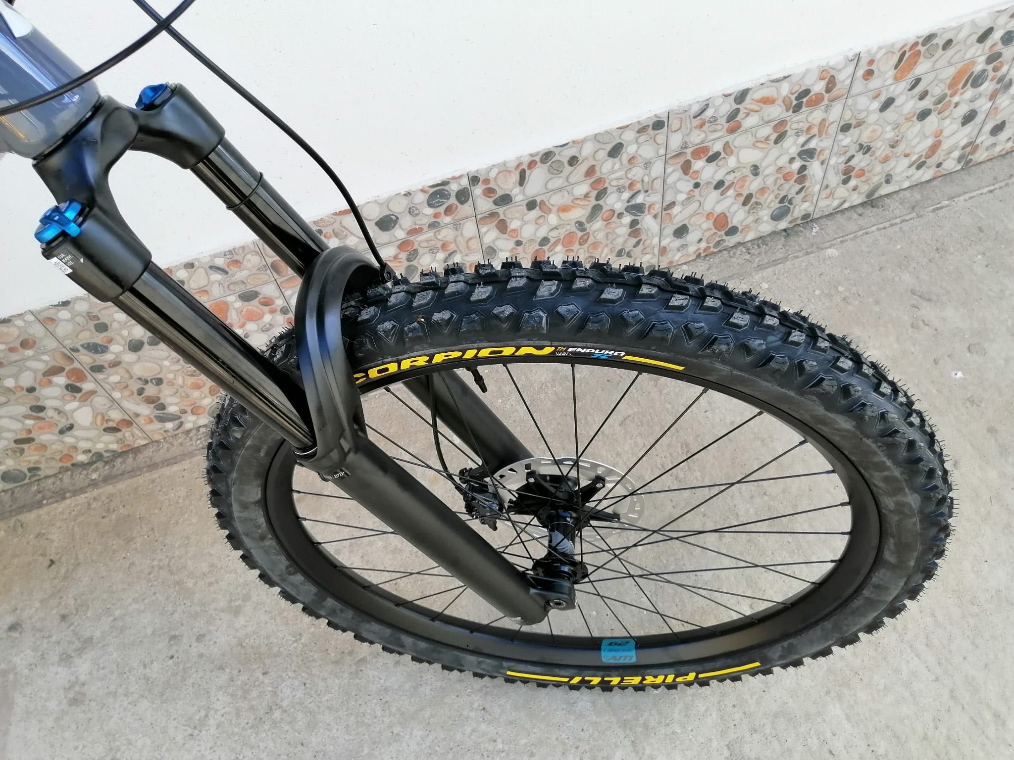 Nukeproof Mega 297 Enduro  mullet, cadru XXL ,custom,Shimano XT, FOX38
