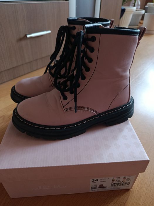 Детски ботуши много запазени