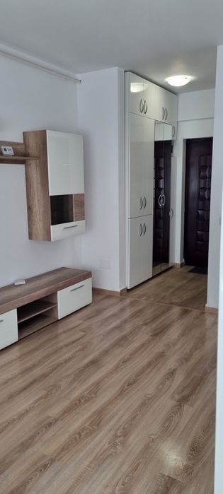 Închiriez garsonieră Militari Residence