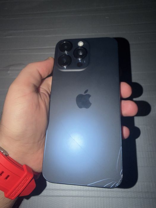Iphone 15 pro max spate crapat