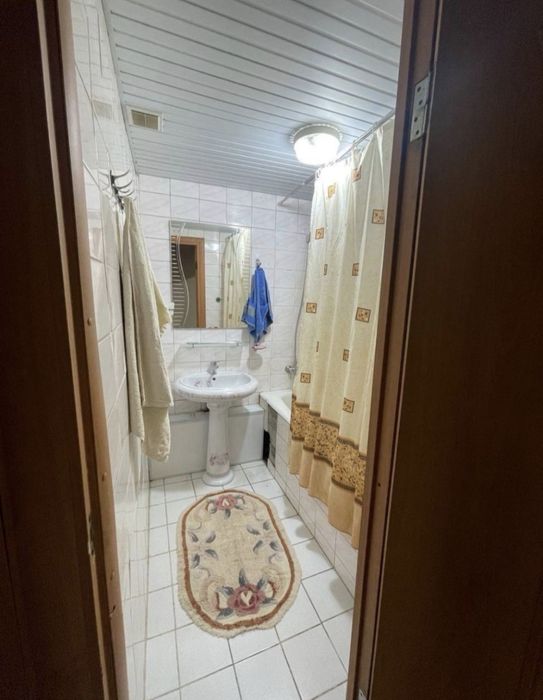 Продаётся на А.Югнаки 3ком