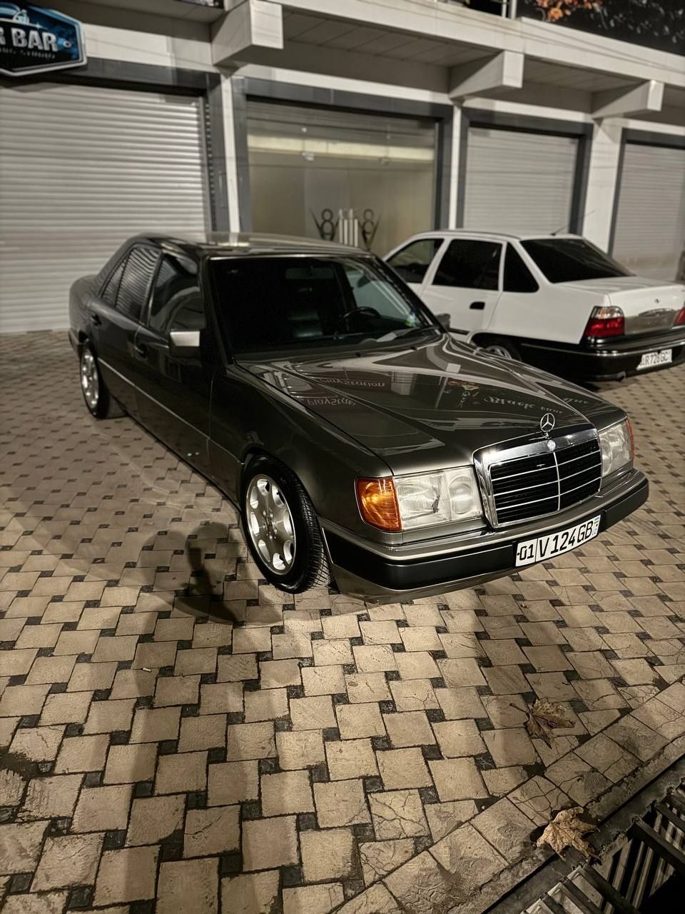 W124 sotiladi holati alo