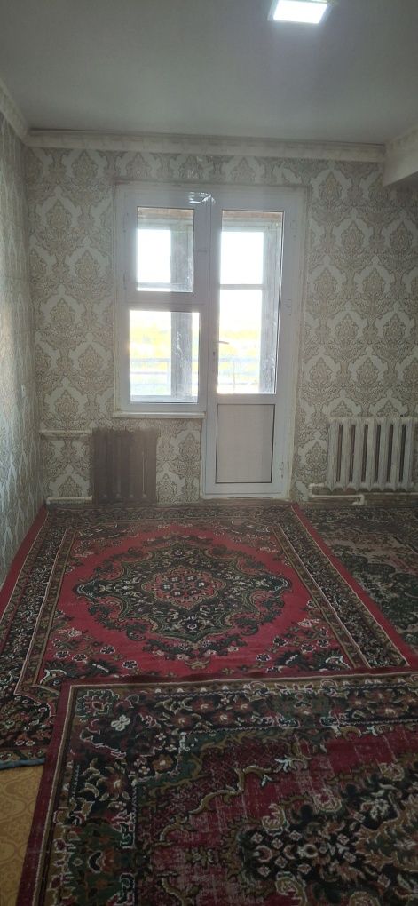 Икки хонали уй ижарага берилади жахон маркет йонида