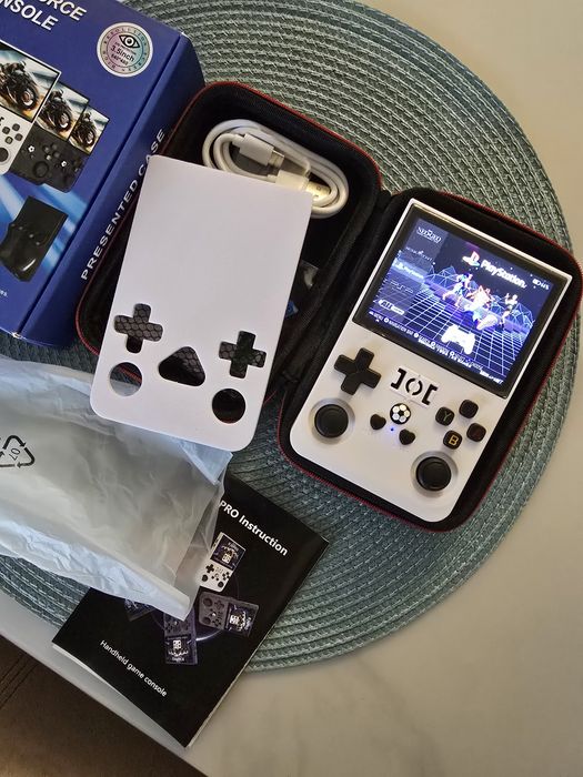 Consola multi-platform jocuri R36Pro