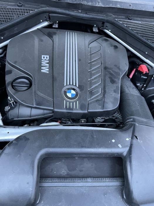 Dezmembrez BMW X5 40D