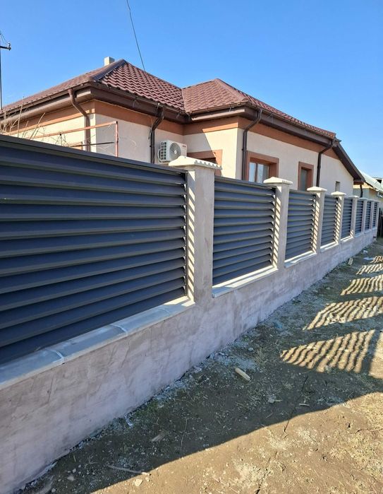 Garduri din sipca metalica ,plasa bordurat  etc