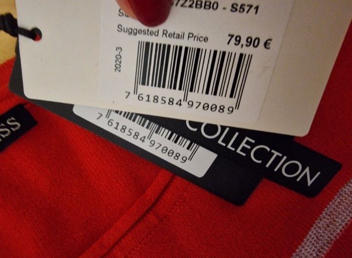 Bluza Guess originala, Italia logo brodat,saculet, etichetă