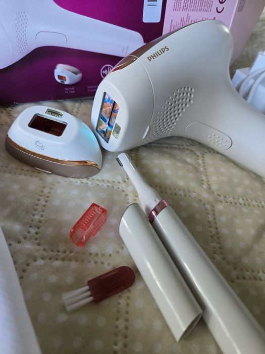 Фотоепилатор Philips Lumea
