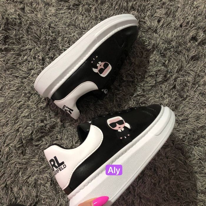 Adidasi dama si barbati