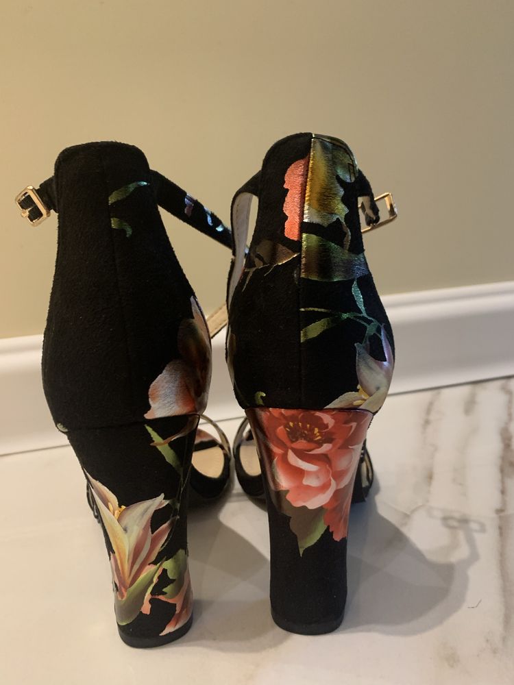 НОВО!!! Сандали Shoe Republic LA
