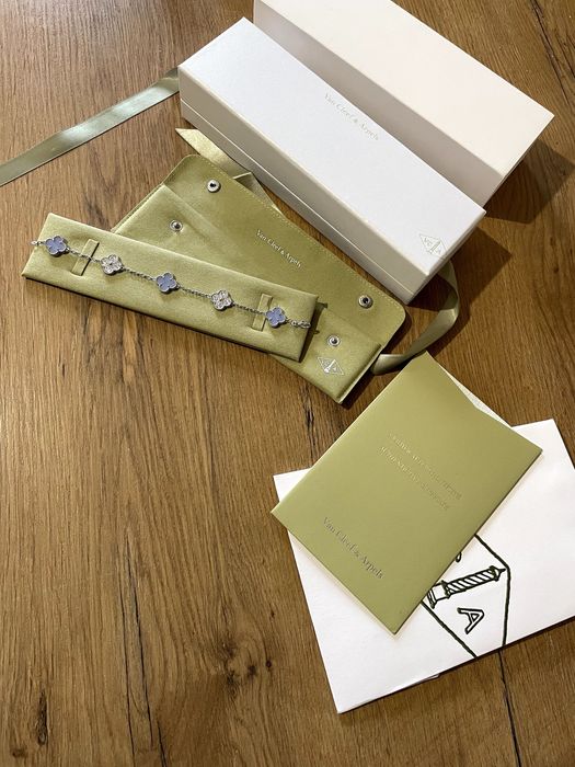 Van Cleef & Arpels - Bratara Silver Purple Diamond