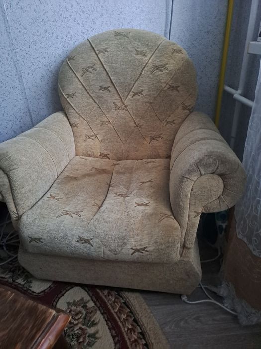 Кресло для гостинной