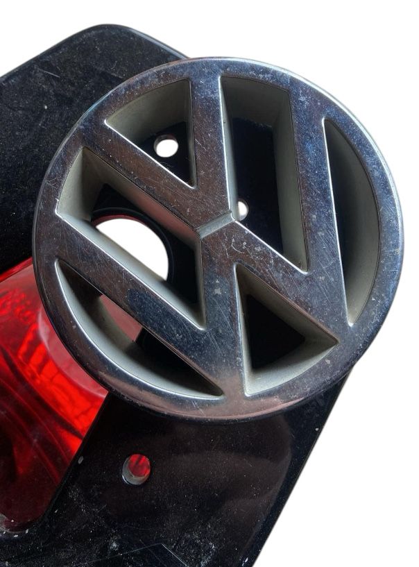 Предна Емблема VW