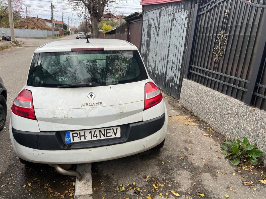 Vand  intreaga sau dezmebrez renaut megane 2