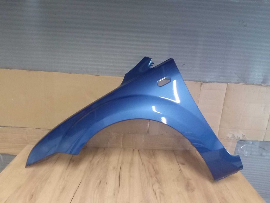 Aripa Fata Stanga Ford Focus 2/II 2004-2008 (Albastru)