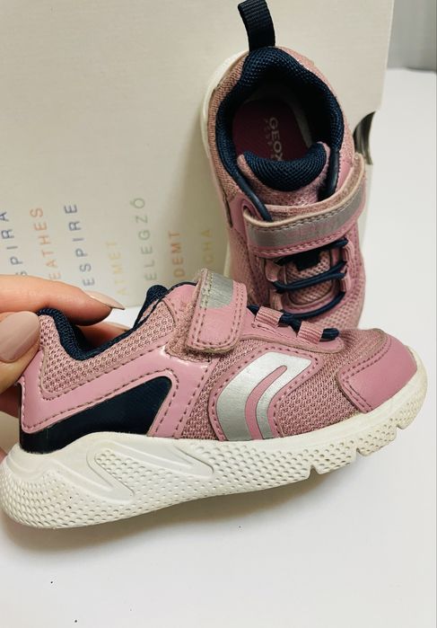 Обувки и маратонки за момиче 21 номер Mayoral Geox