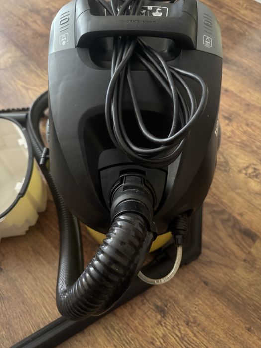 Перяща прахусмокачка Karcher se 6.100