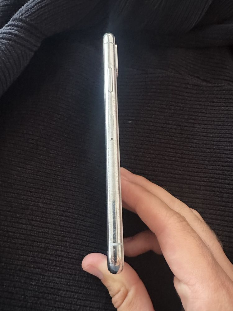 телефон Iphone XS
