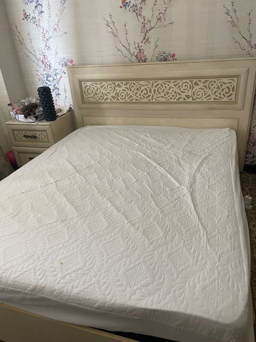 Кровать спальняя с нишей