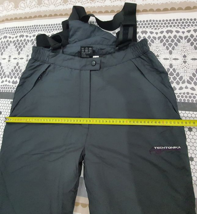 Pantaloni cu bretele, de schi