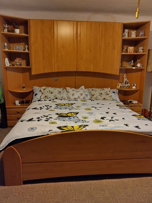 Mobila dormitor in stare foarte buna