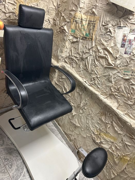 Стол за педикюр черен/кожа